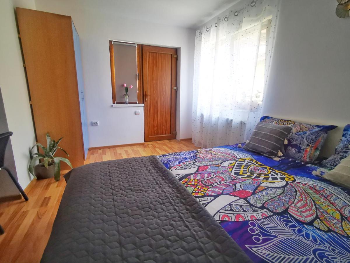 Hotel 1 For Rent Cluj-Napoca Esterno foto